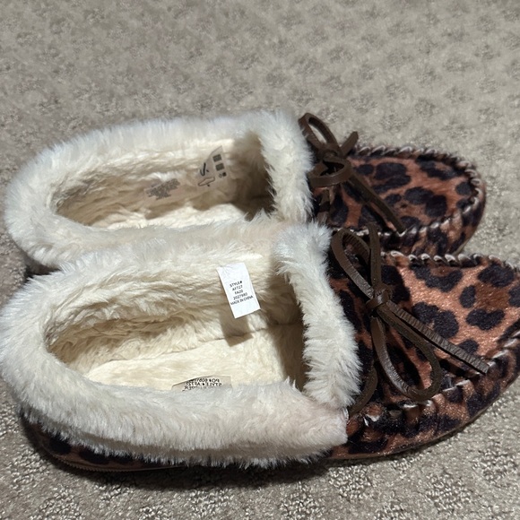 J. Crew Leopard Print Faux Fur Slippers - Picture 1 of 4